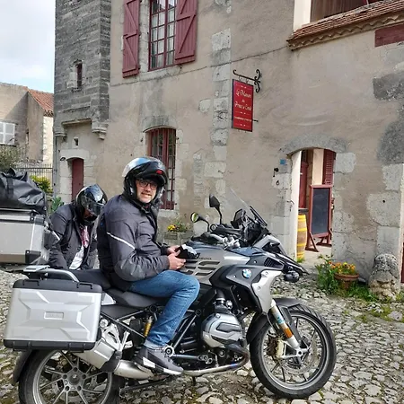 La Maison Du De Conde * Charroux-d'Allier